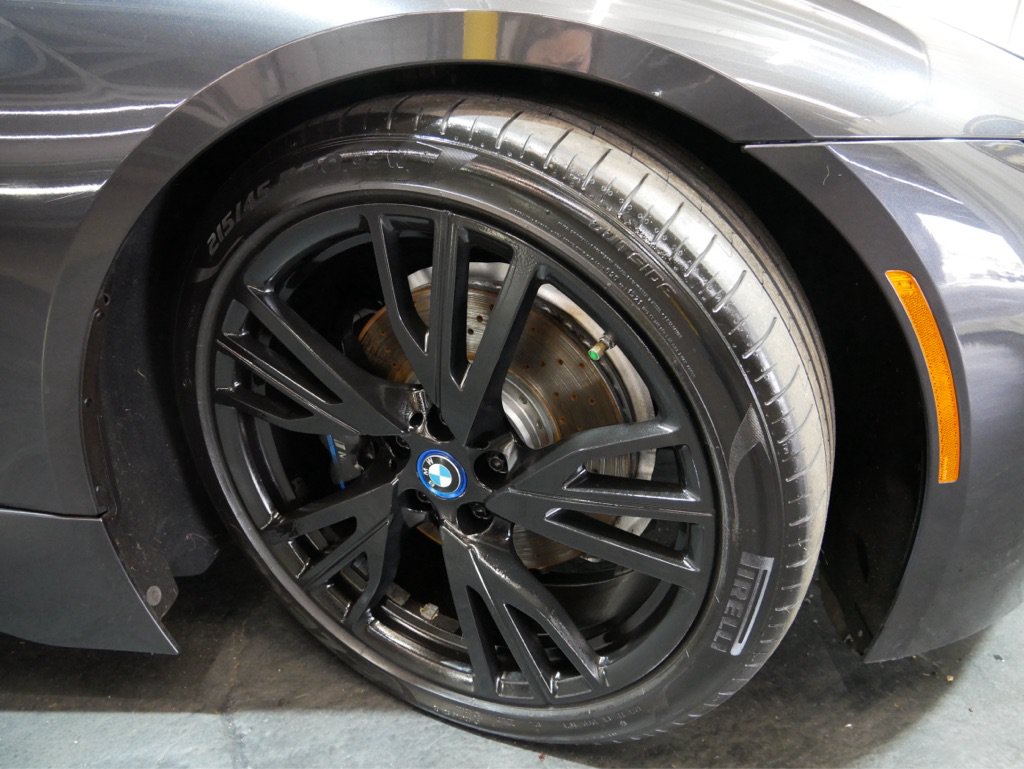 Used 2015 BMW i8 AWD/4WD image 3