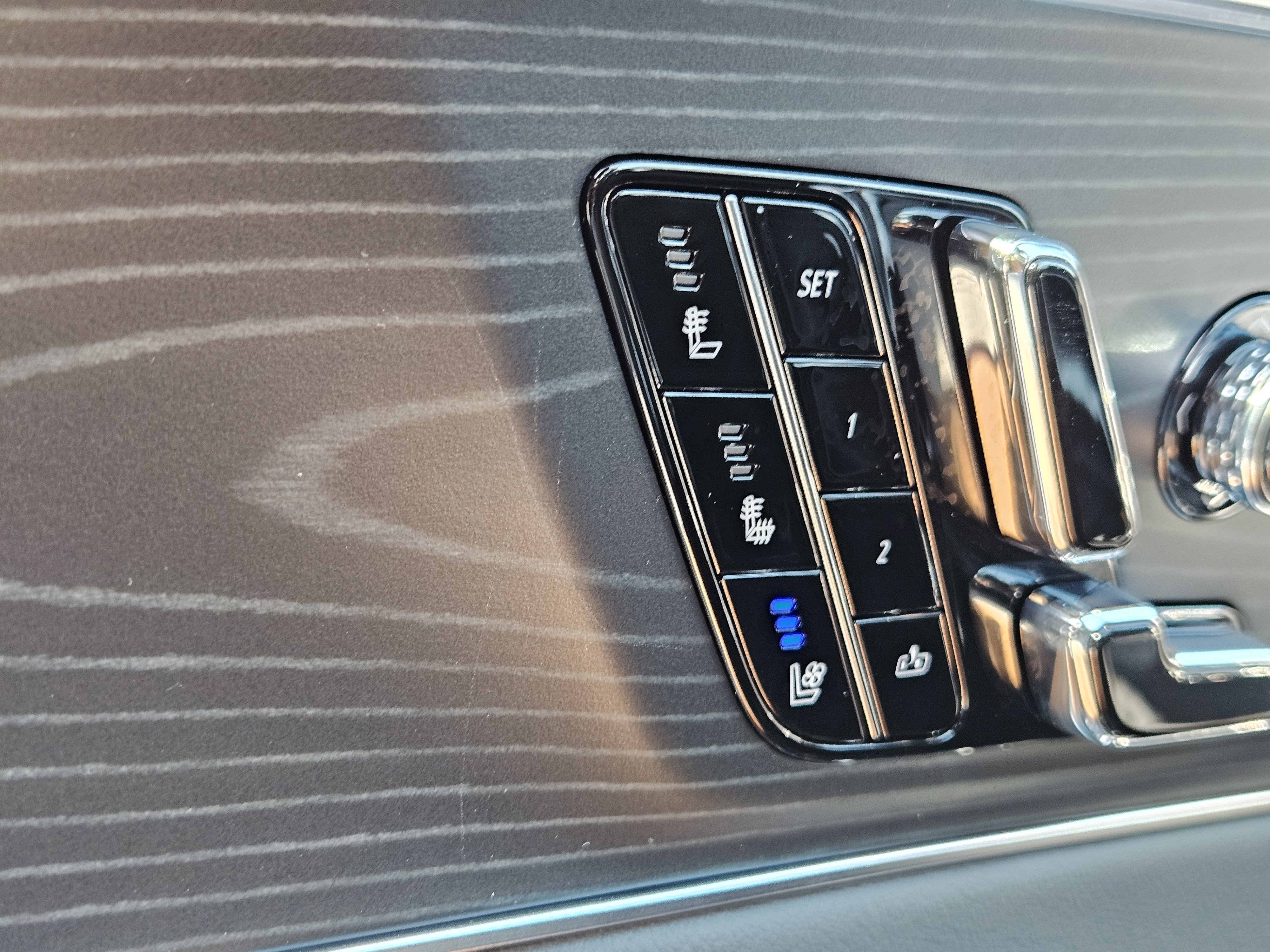 New 2026 Cadillac Lyriq V image 29