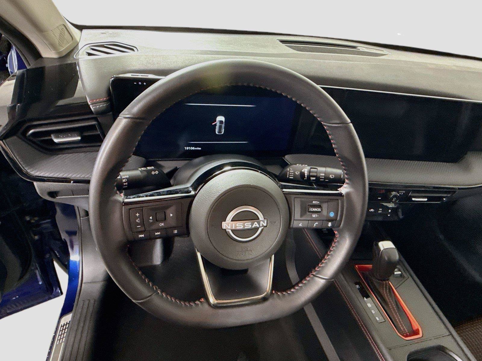 Used 2025 Nissan Kicks SR w/ Illumination Package AWD/4WD image 5