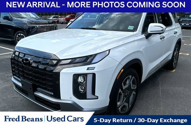 Used 2023 Hyundai Palisade Limited AWD/4WD image 3