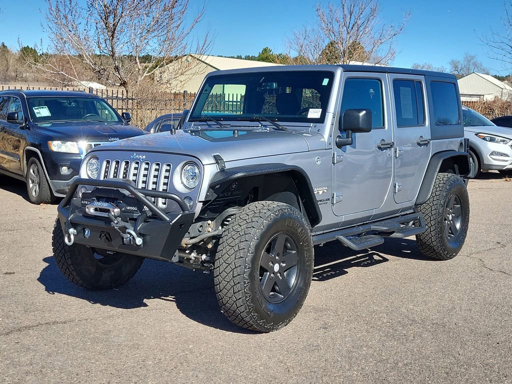 Used 2017 Jeep Wrangler Unlimited Sahara w/ Connectivity Group image 8
