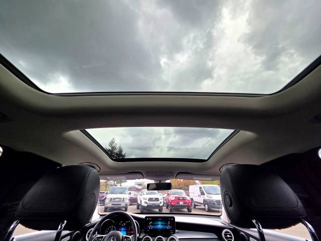 Used 2020 Mercedes-Benz GLC 300 4MATIC image 25