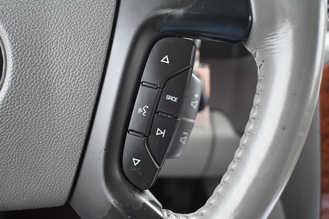 Used 2007 Chevrolet Suburban LT image 16