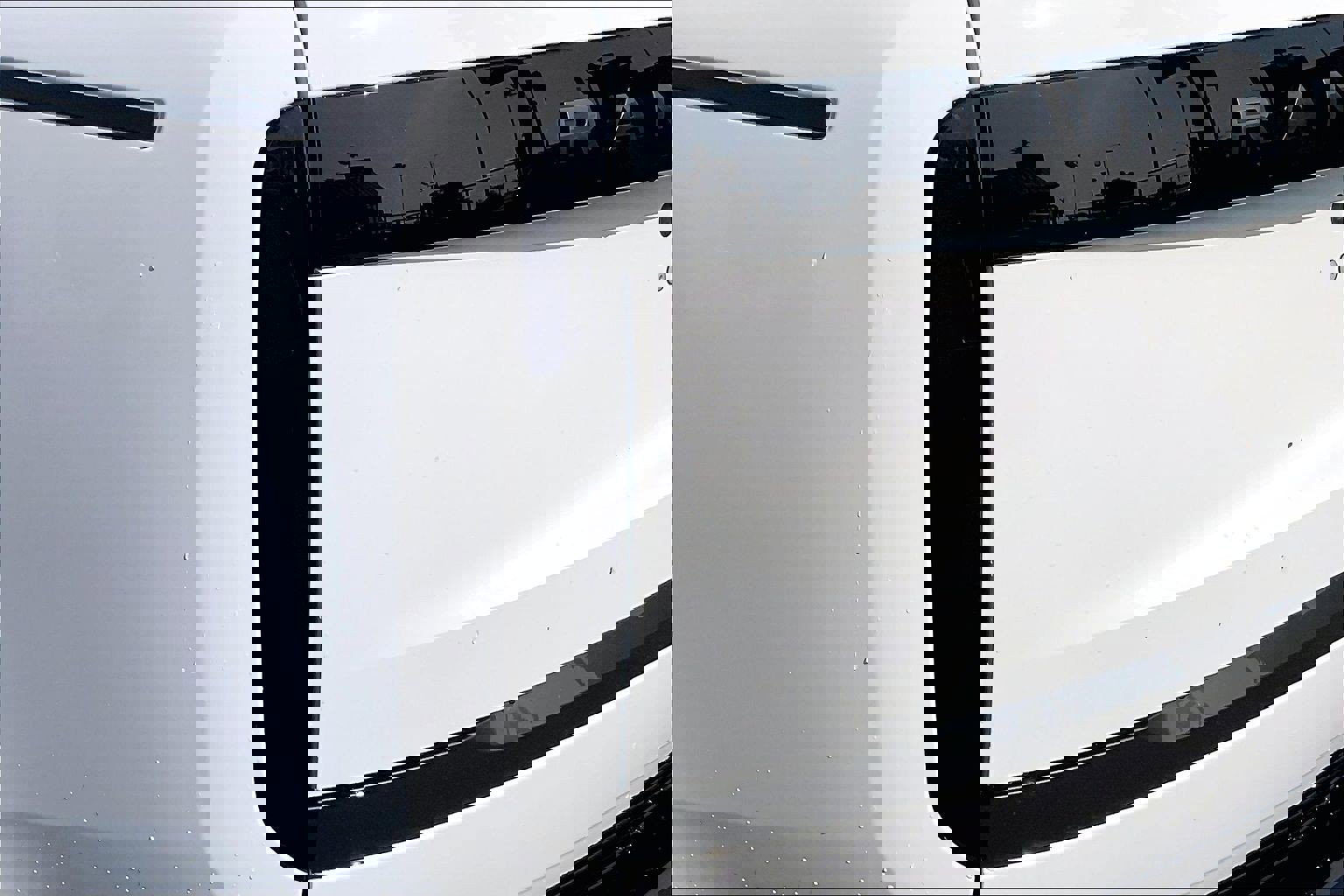 New 2026 Land Rover Range Rover Long Wheelbase SE image 6