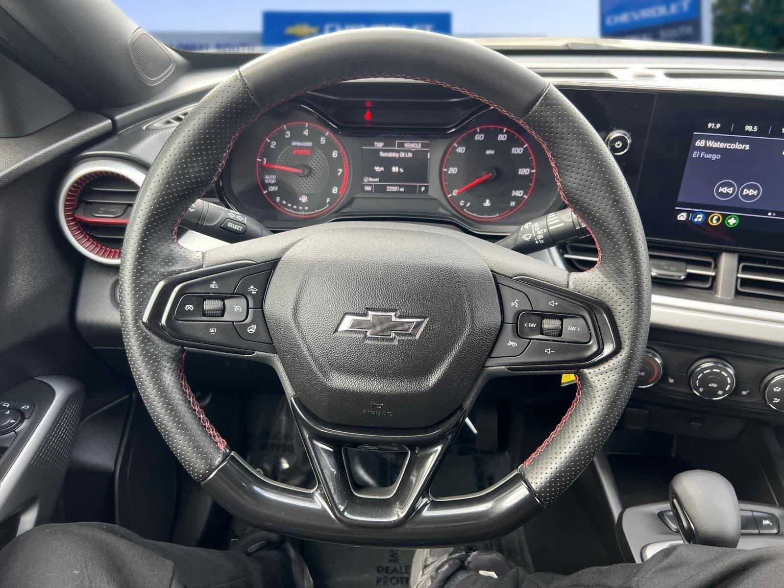 Certified 2024 Chevrolet Trax RS FWD image 16