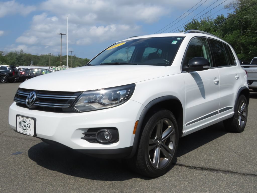 Used 2017 Volkswagen Tiguan Sport AWD/4WD image 1