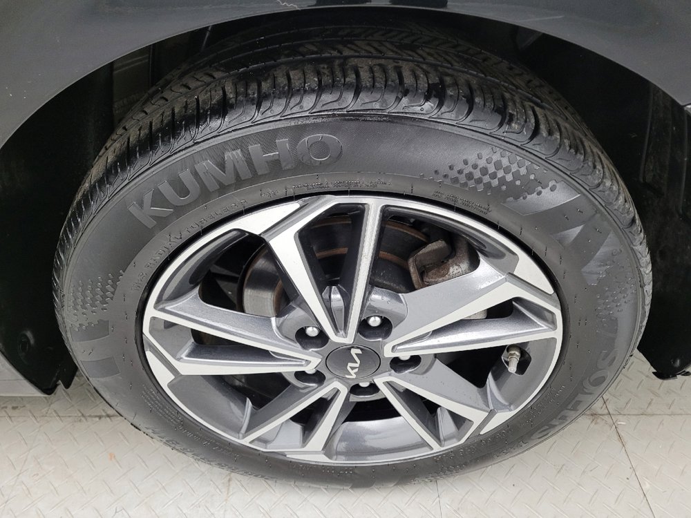 Used 2022 Kia Forte LXS w/ LXS Technology Package image 31