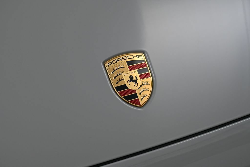Certified 2025 Porsche Cayenne GTS AWD/4WD image 13