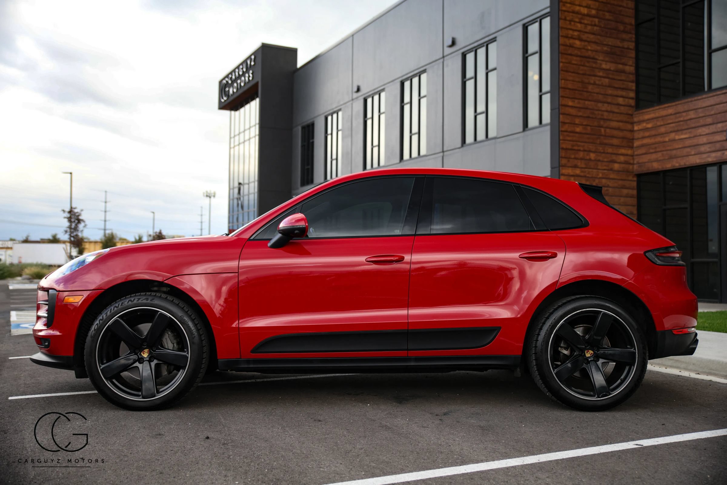 Used 2021 Porsche Macan S AWD/4WD image 8