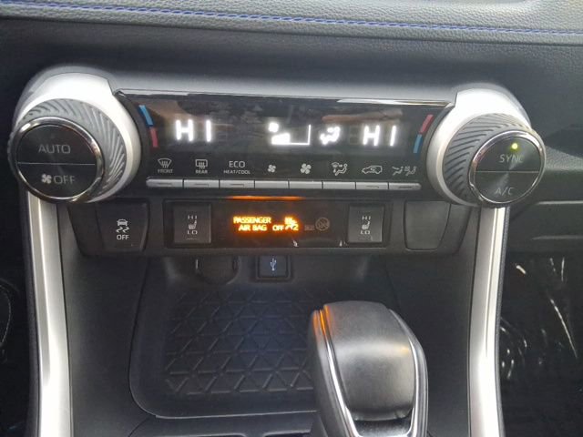 Used 2020 Toyota RAV4 XSE image 25