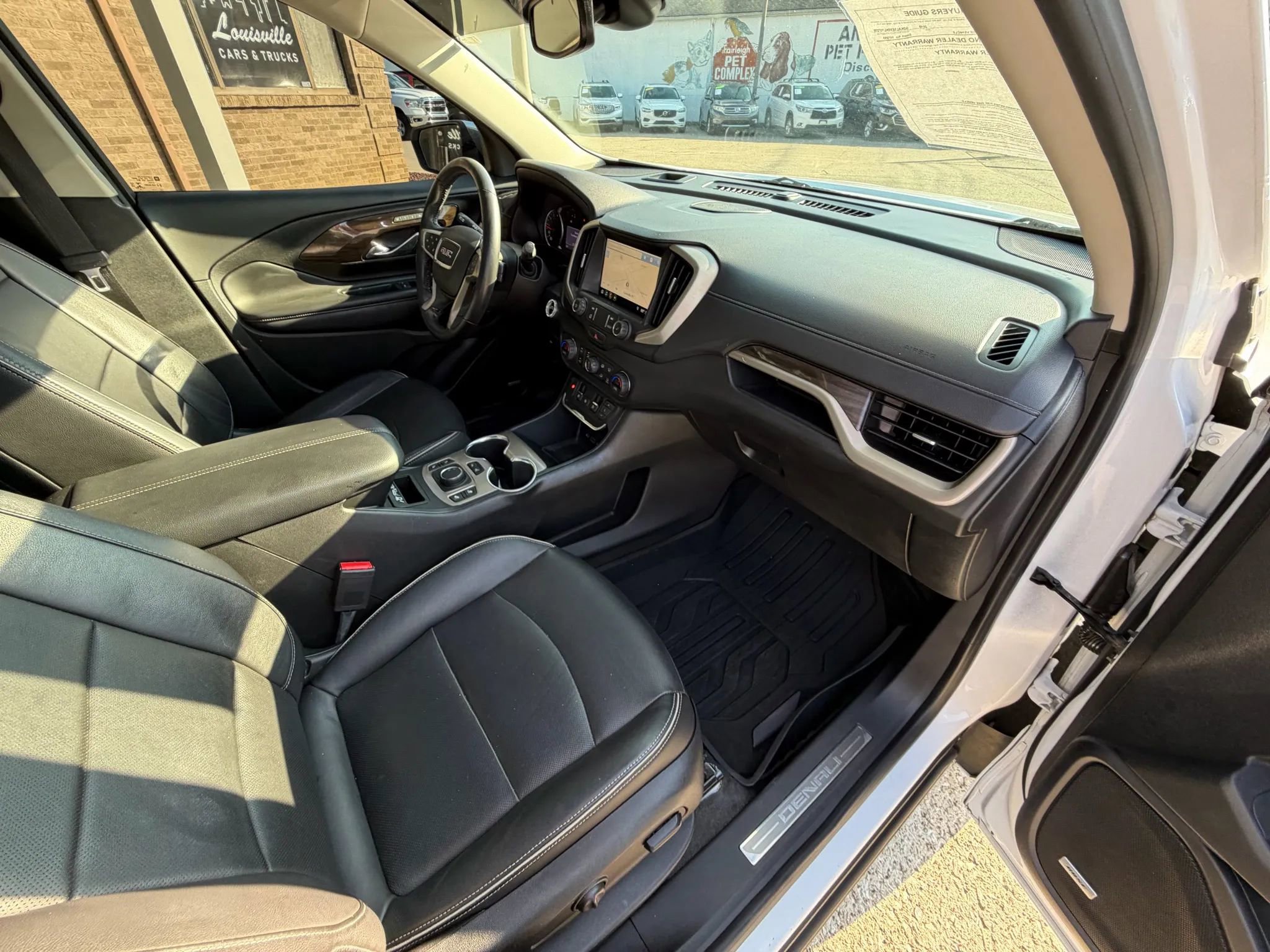 Used 2019 GMC Terrain Denali w/ Advanced Safety Package image 10