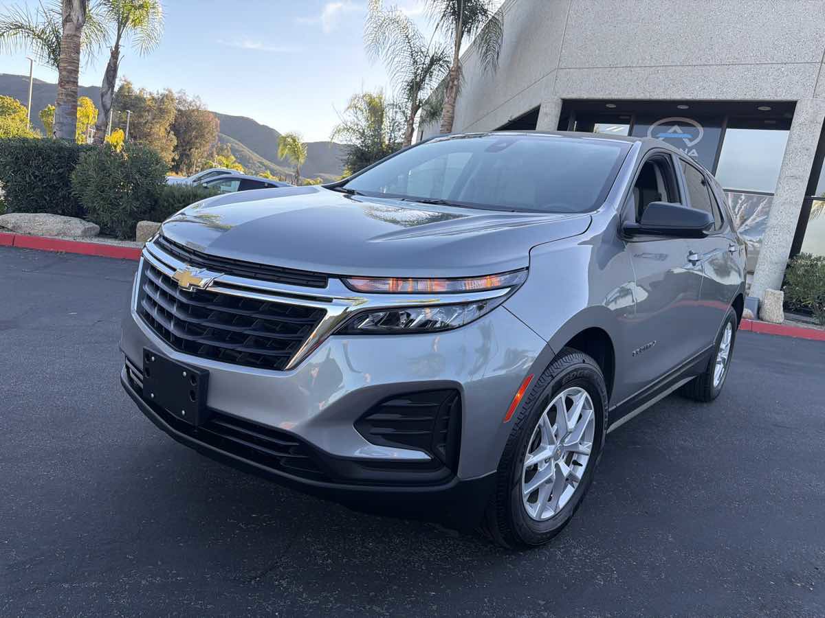 Used 2023 Chevrolet Equinox LS image 16