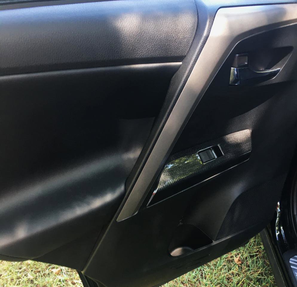 Used 2018 Toyota RAV4 Adventure image 11