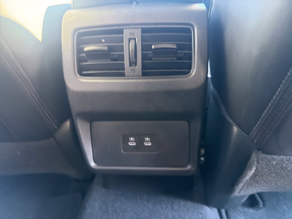 Used 2026 Nissan Rogue SL AWD/4WD image 26