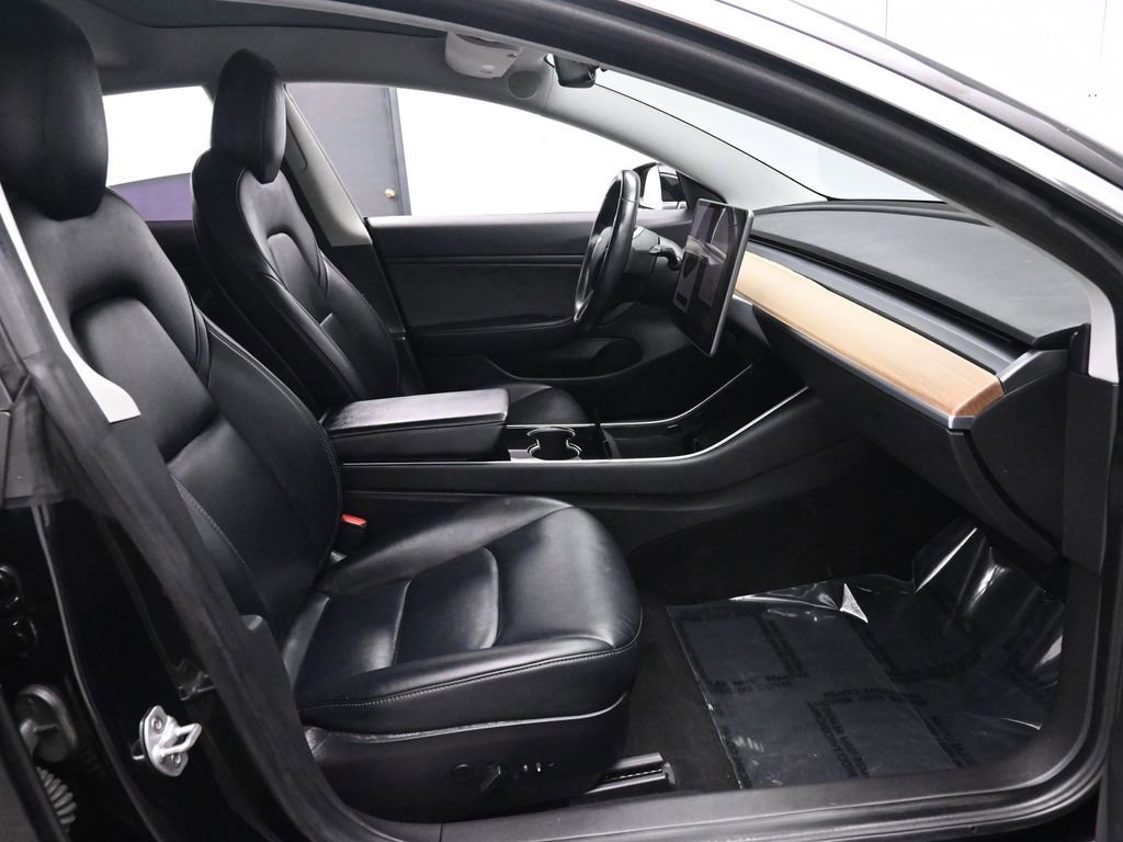 Used 2018 Tesla Model 3 Long Range image 21