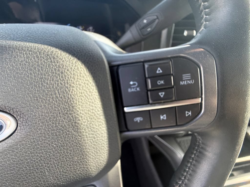 Used 2023 Ford F350 Lariat w/ Chrome Package AWD/4WD image 17