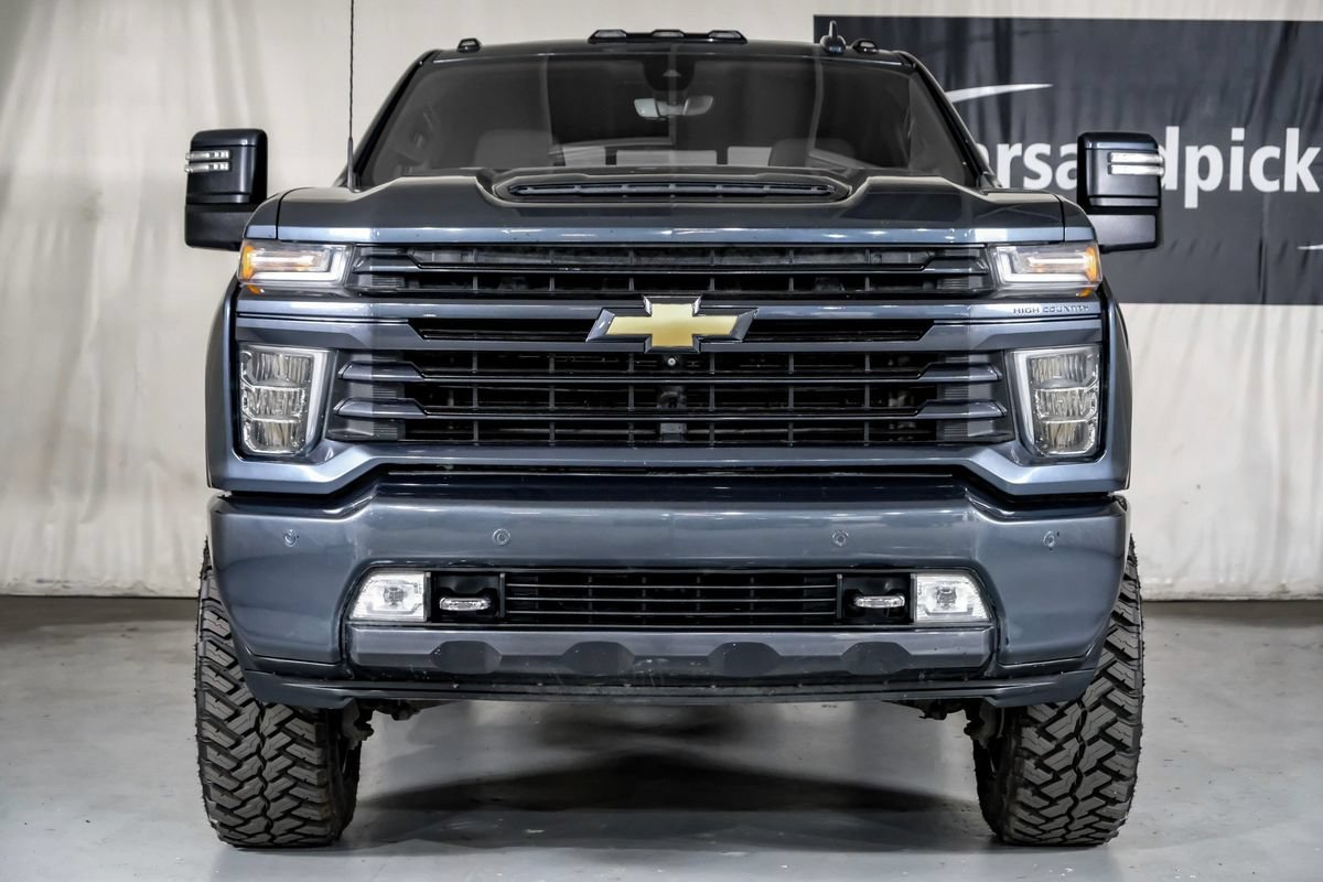 Used 2020 Chevrolet Silverado 2500 High Country w/ Technology Package AWD/4WD image 3