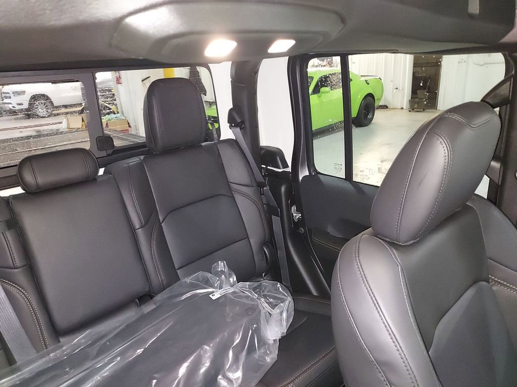 New 2026 Jeep Gladiator Sport AWD/4WD image 14