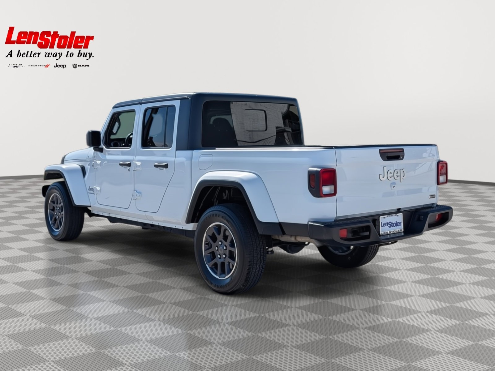 Used 2023 Jeep Gladiator Overland image 3