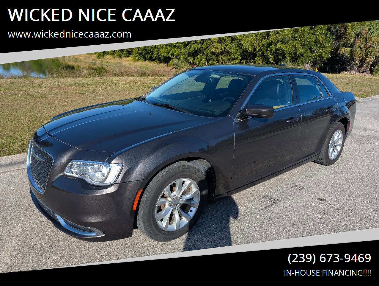 Used 2016 Chrysler 300 Limited w/ Driver Convenience Group image 1