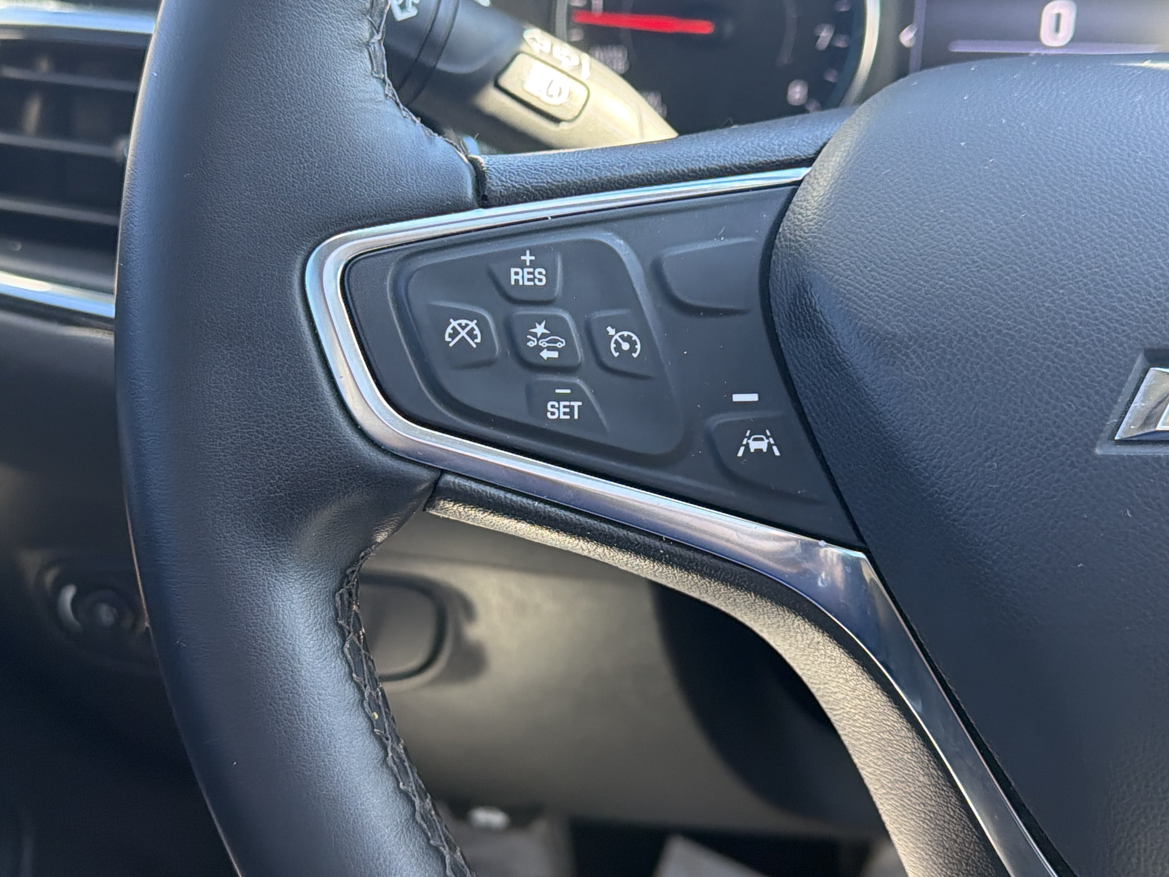 Used 2023 Chevrolet Equinox LT AWD/4WD image 21