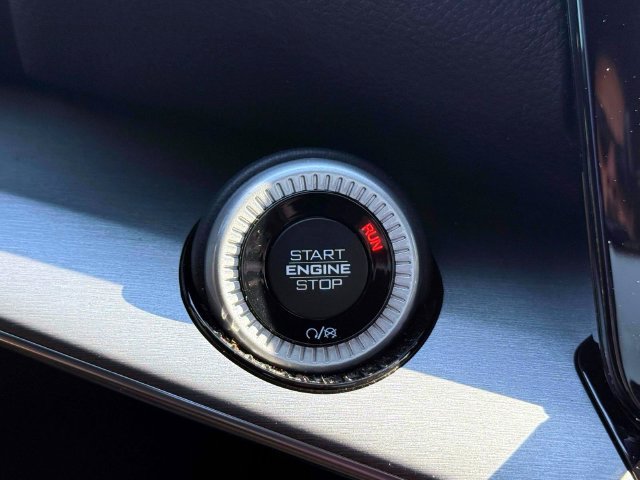 Used 2023 Jeep Wagoneer Series II AWD/4WD image 26