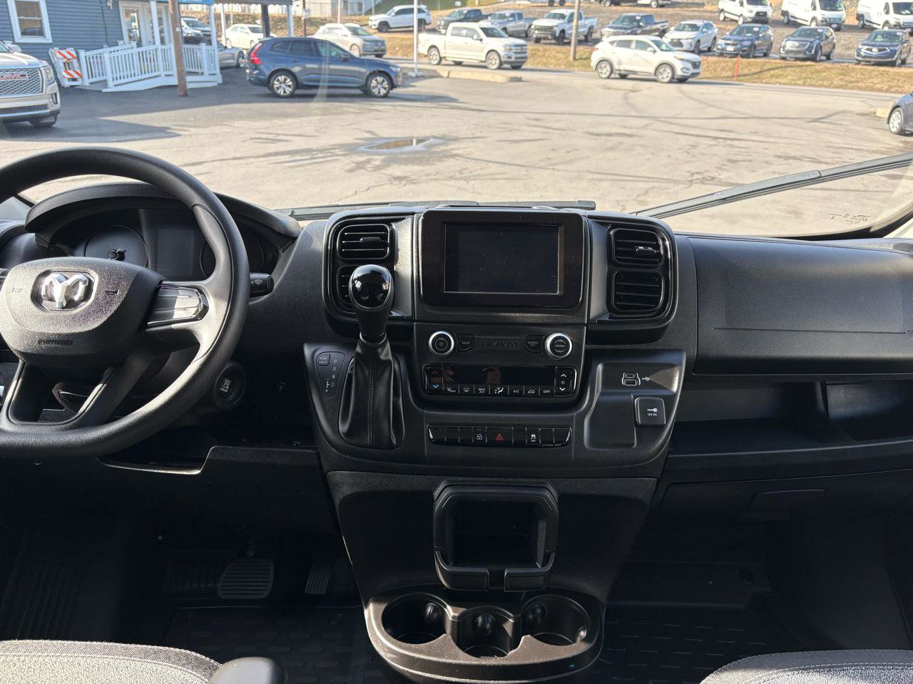 Used 2024 RAM ProMaster 2500 image 24