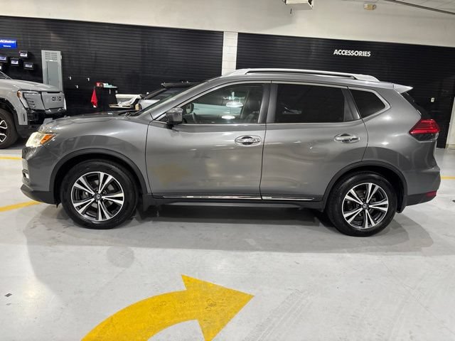Used 2017 Nissan Rogue SL FWD image 3