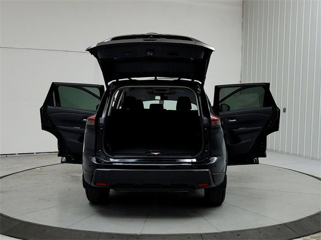 New 2025 Nissan Rogue SV image 14