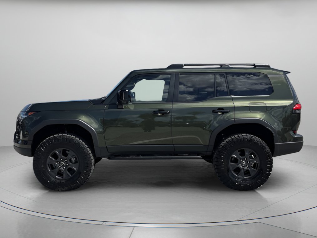 Used 2024 Lexus GX 550 image 5