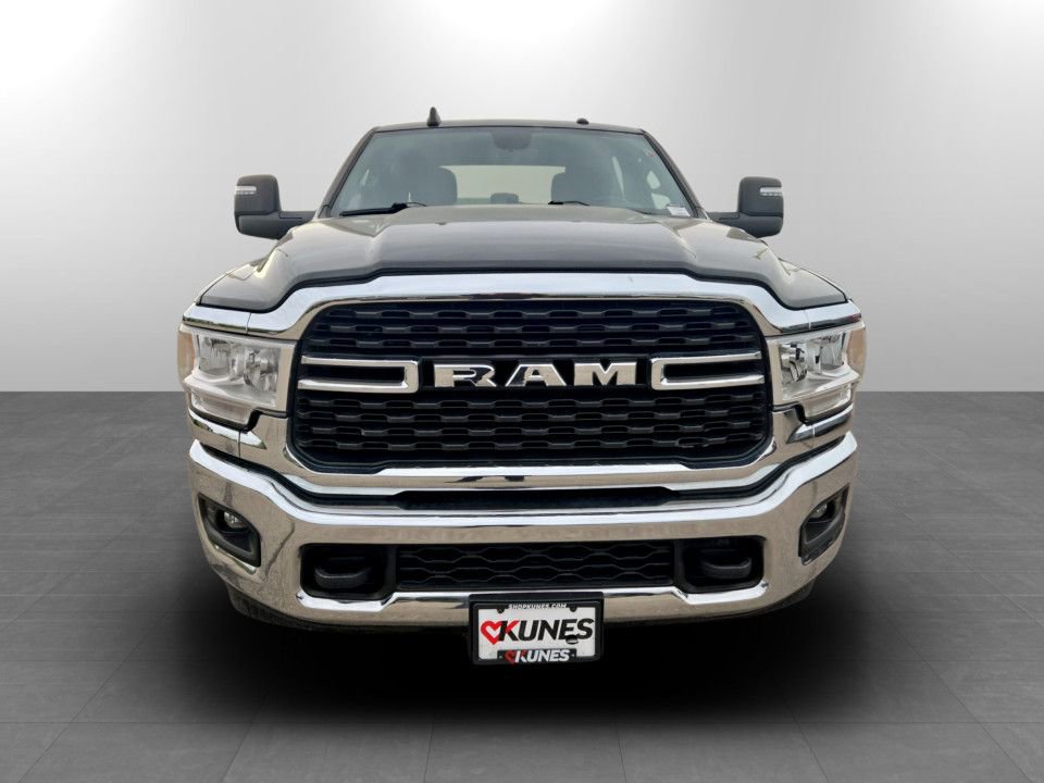 Used 2024 RAM 2500 Big Horn AWD/4WD image 4