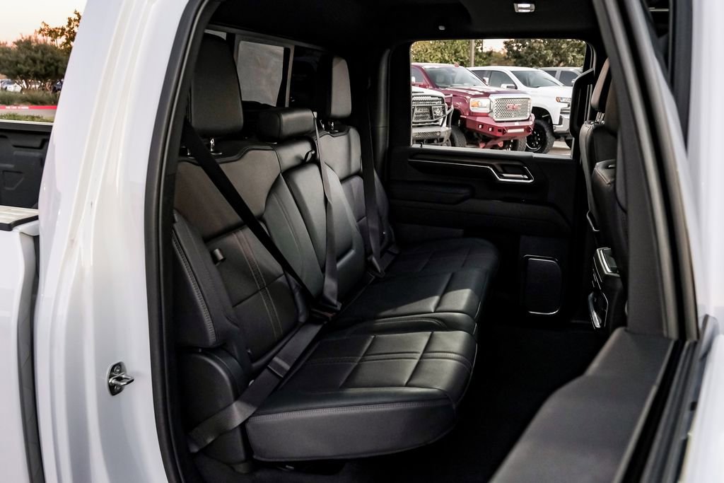 Used 2024 Chevrolet Silverado 3500 High Country w/ High Country Premium Package image 28