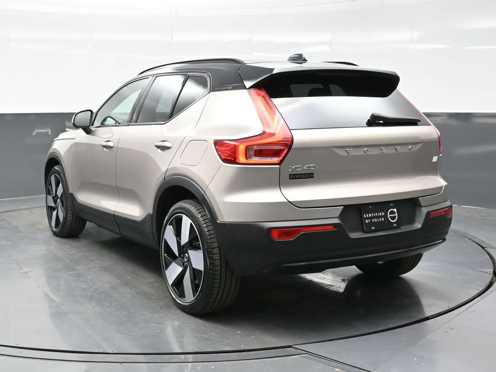 Used 2023 Volvo XC40 Recharge Plus AWD/4WD image 5