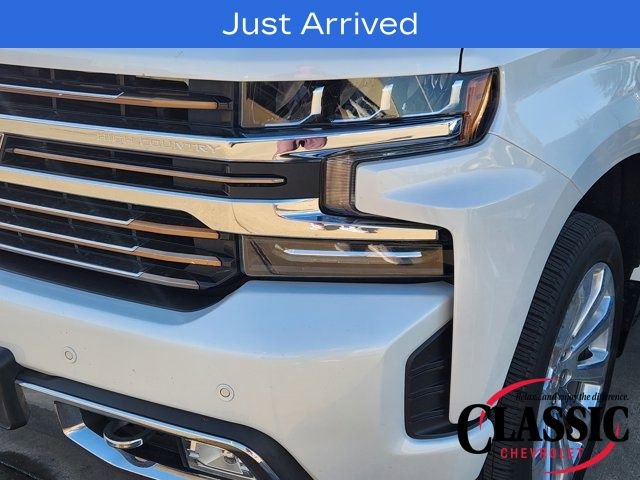 Used 2019 Chevrolet Silverado 1500 High Country w/ Technology Package image 15