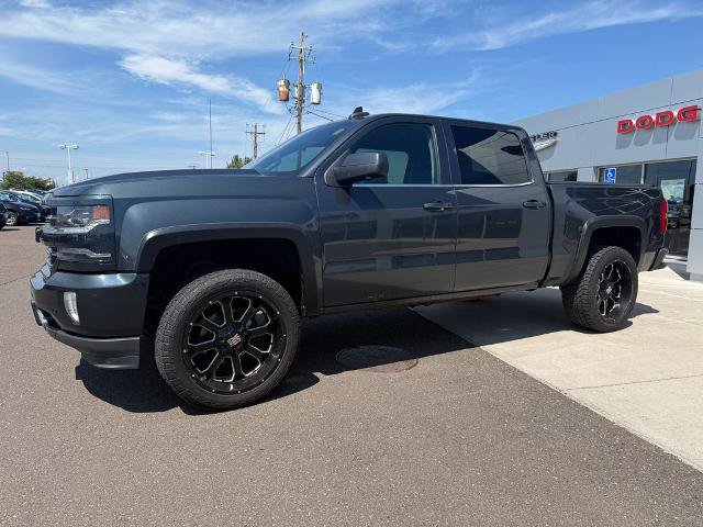 Used 2017 Chevrolet Silverado 1500 LTZ Z71 w/ LTZ Plus Package AWD/4WD image 3