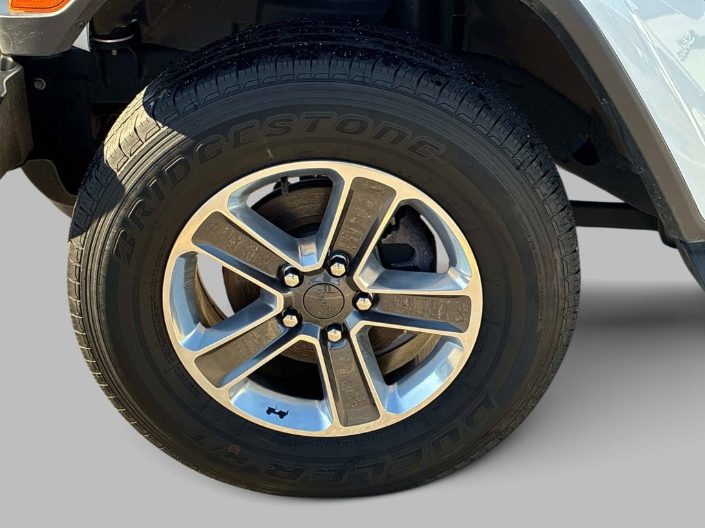 Used 2022 Jeep Wrangler Unlimited Sahara image 18