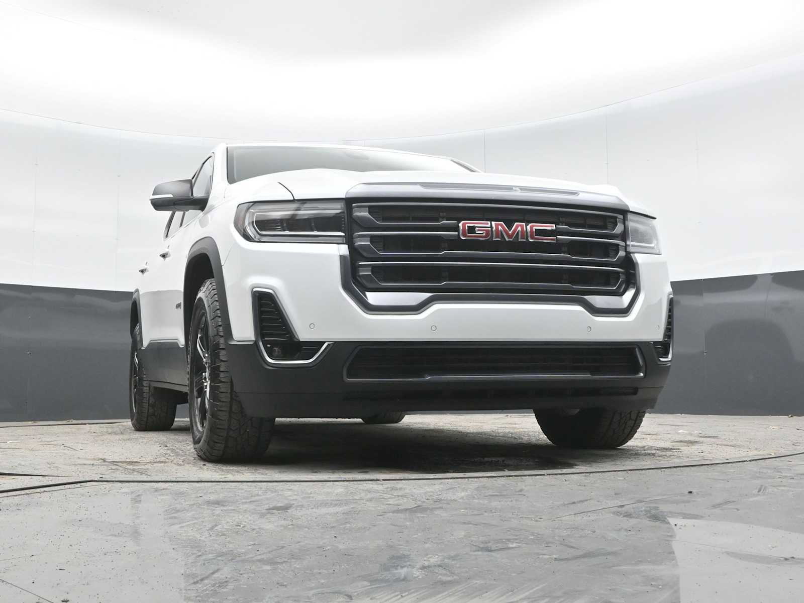 Used 2021 GMC Acadia AT4 image 40