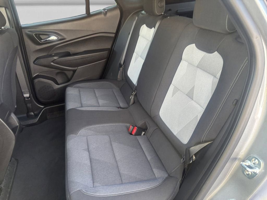 Used 2025 Chevrolet Trax RS w/ Driver Confidence Package FWD image 14