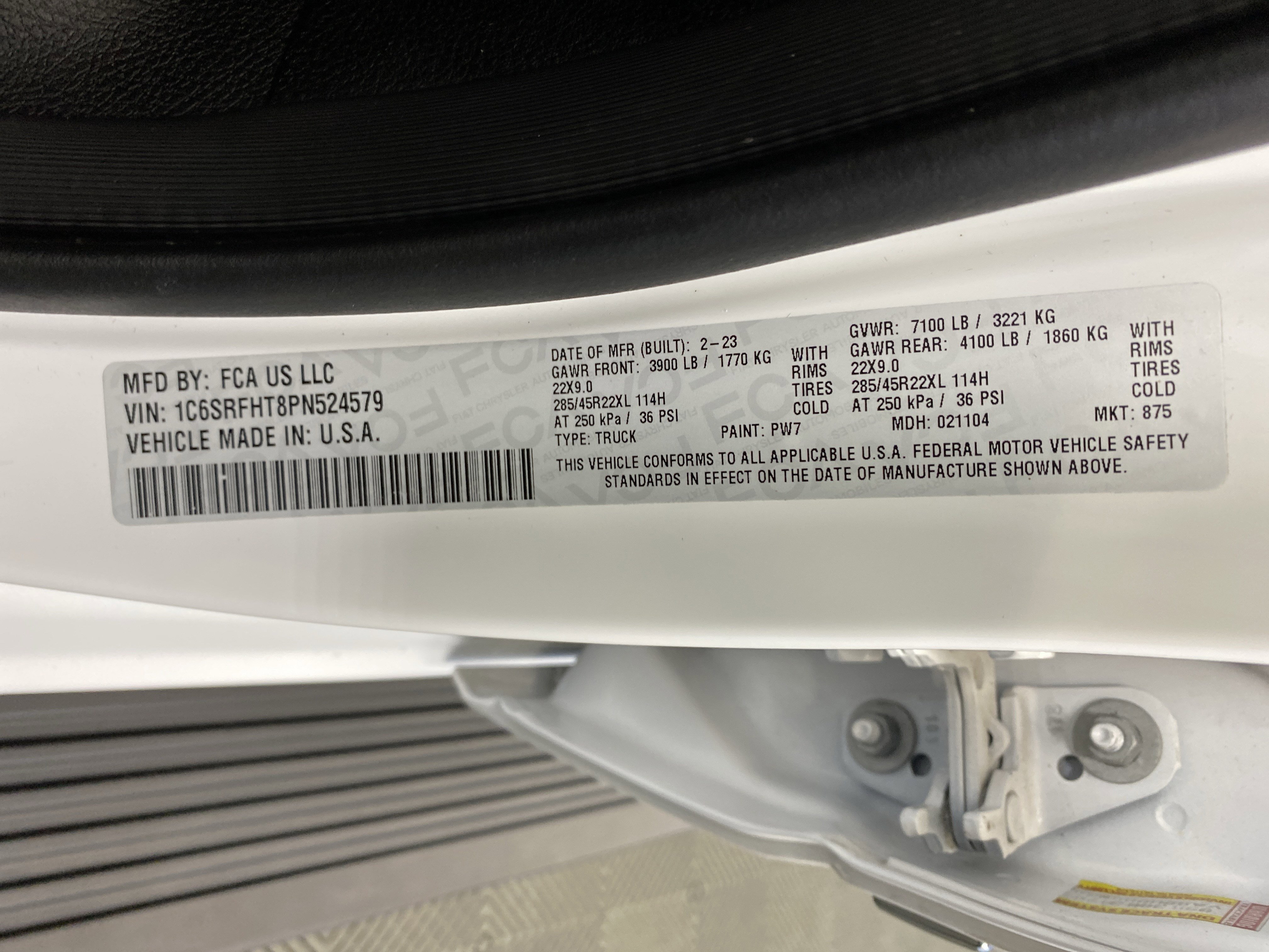 Certified 2023 RAM 1500 Limited w/ Body Color Bumper Group image 4