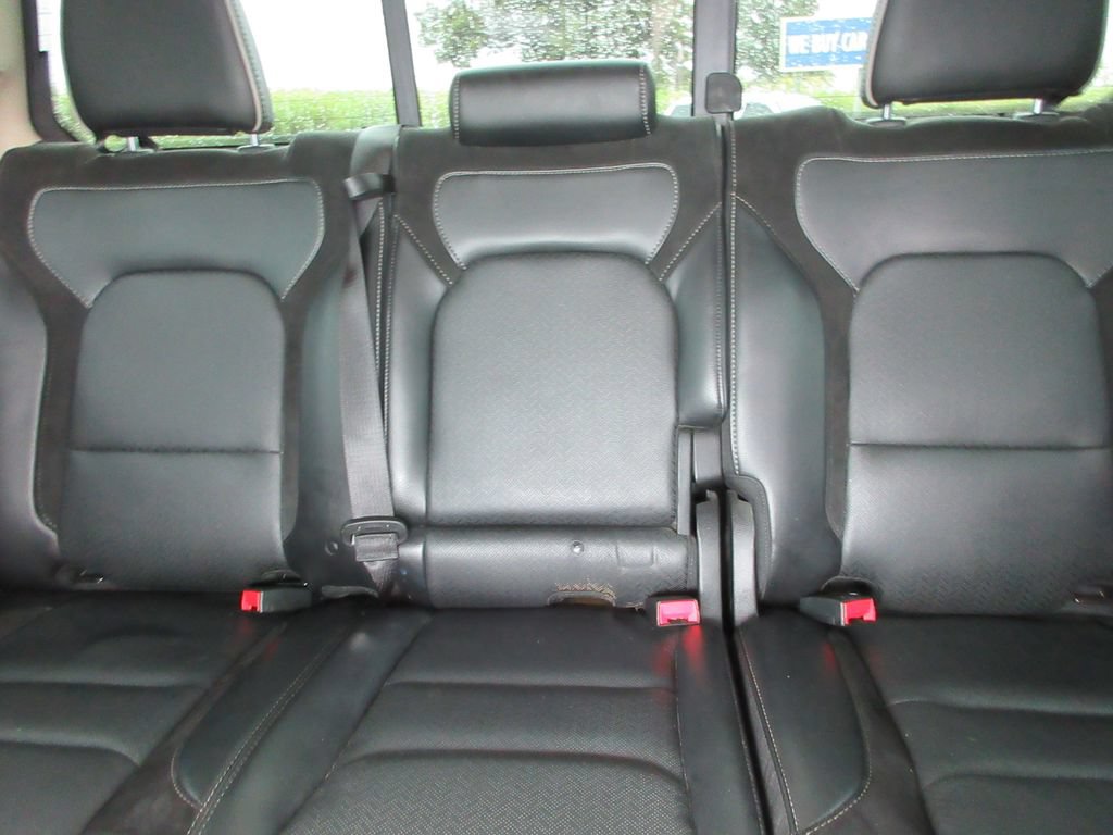Used 2021 RAM 1500 Laramie AWD/4WD image 23