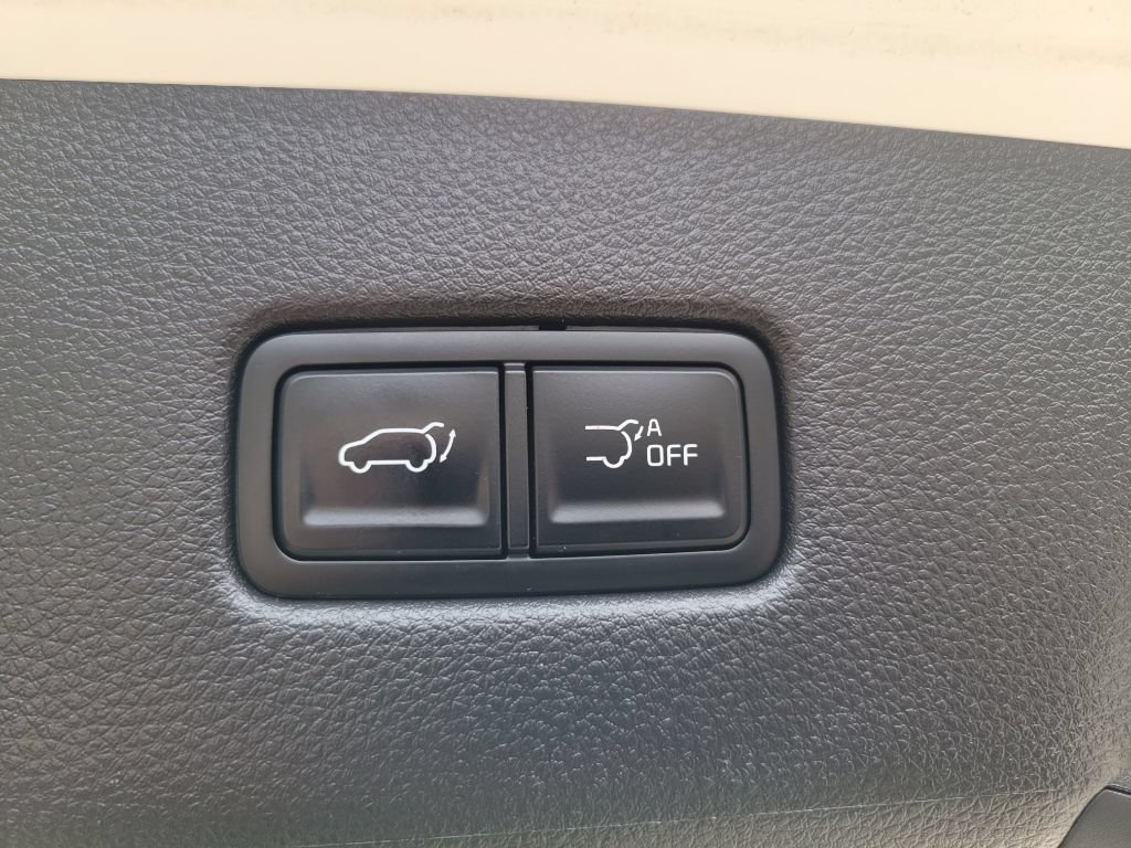 Used 2023 Kia Carnival SX Prestige FWD image 63