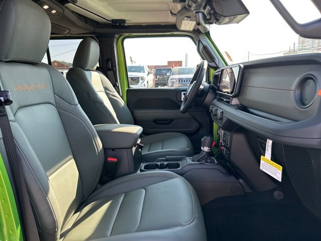 New 2025 Jeep Gladiator Mojave w/ Convenience Group AWD/4WD image 19