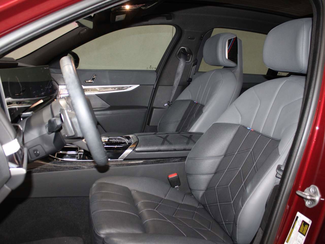 Certified 2023 BMW 740i RWD image 14