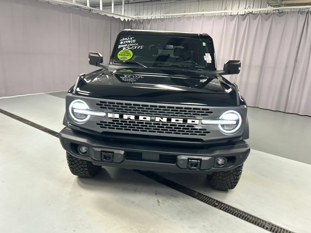 Used 2025 Ford Bronco Badlands AWD/4WD image 2