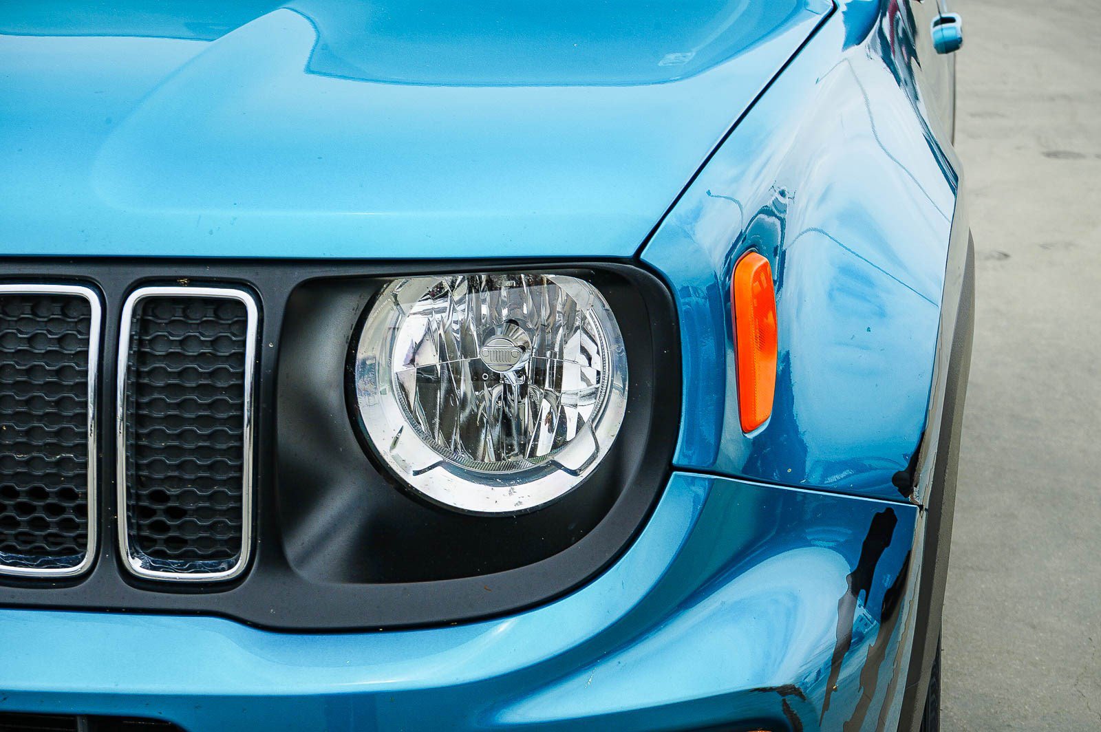 Used 2021 Jeep Renegade Latitude FWD image 8
