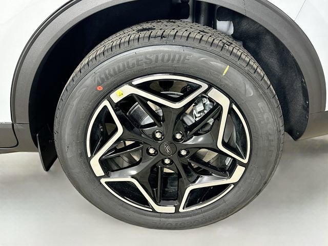 New 2026 Ford Escape Platinum w/ Premium Technology Package image 32