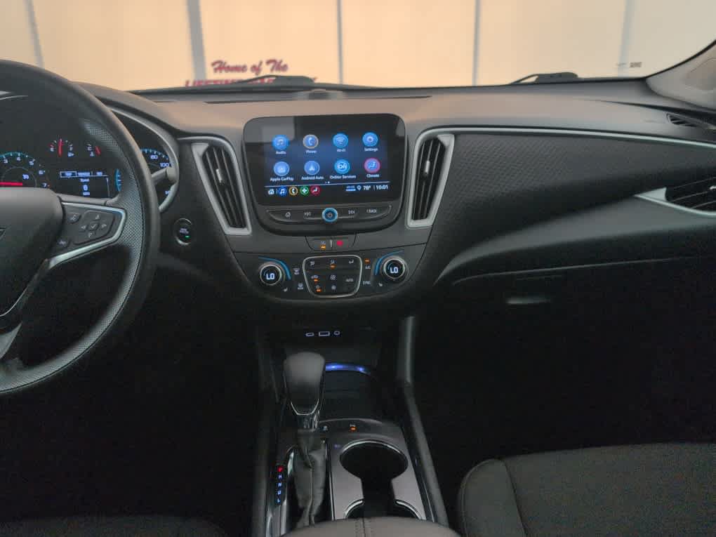 Used 2024 Chevrolet Malibu LT FWD image 16