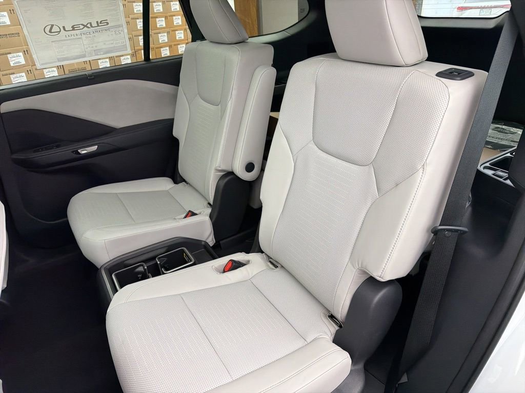 New 2026 Lexus TX 350 AWD w/ Technology Package image 19