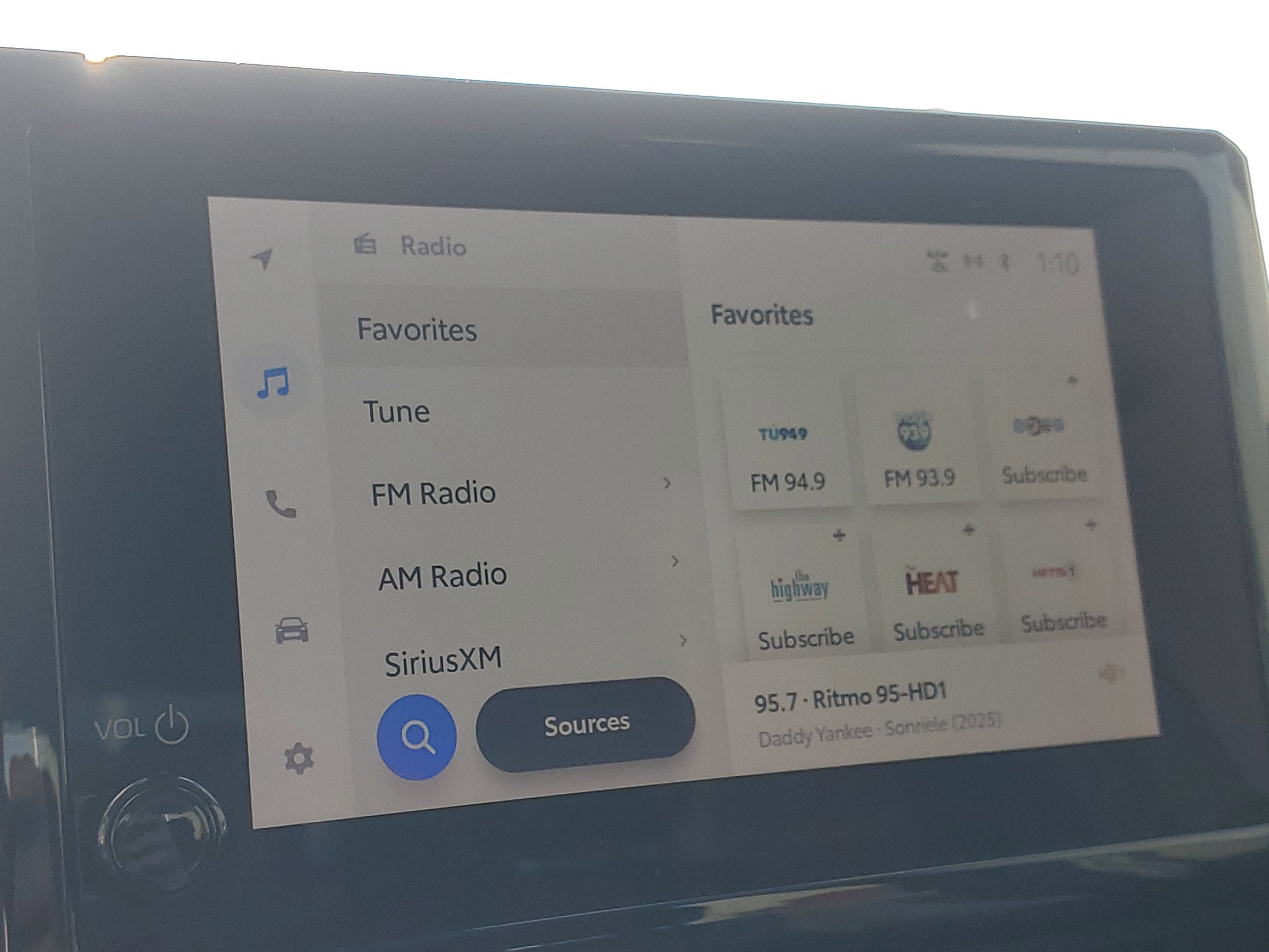 Certified 2023 Toyota Corolla LE image 25