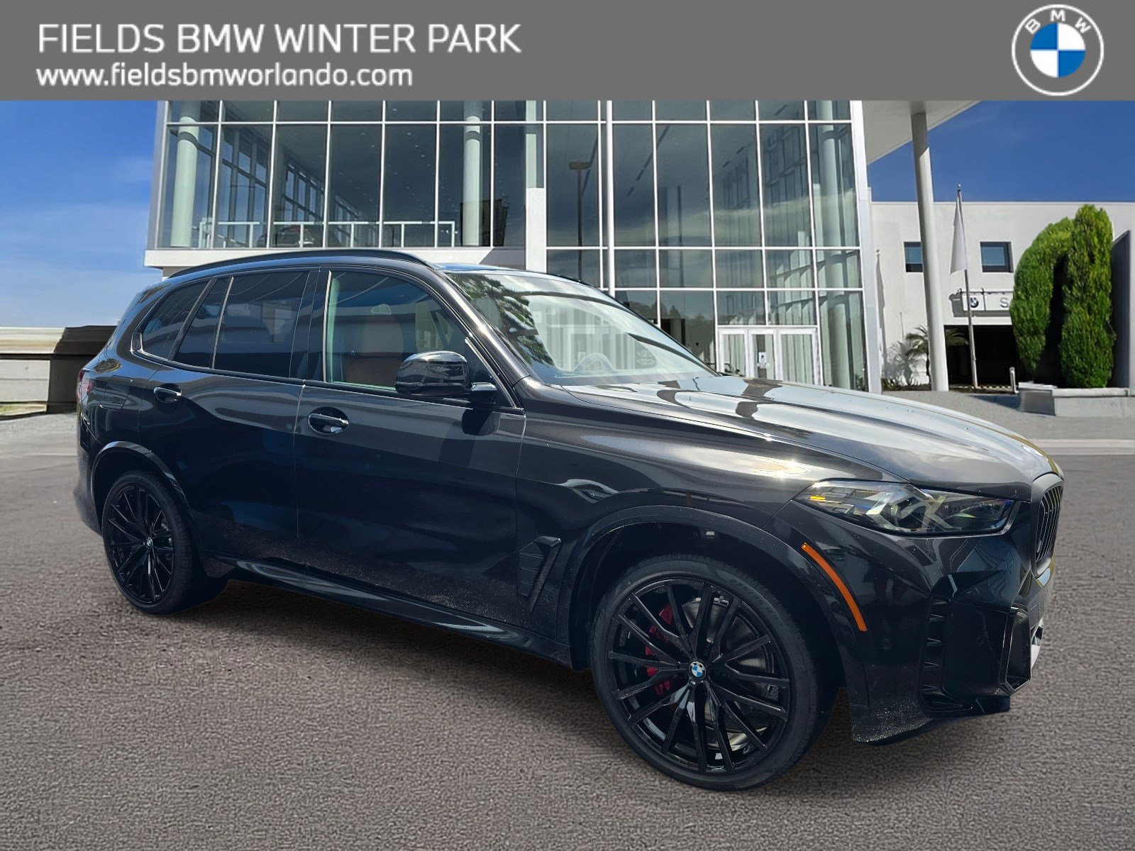 New 2026 BMW X5 xDrive40i w/ M Sport Package AWD/4WD image 1